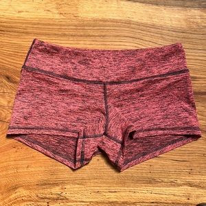FLEO pink/black shorts sz Small